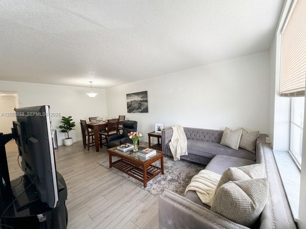 5775 W 20th Avenue 308, Hialeah, FL 33012