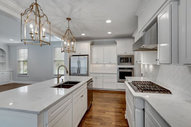 102 Fitzgerald St, Franklin, TN 37064