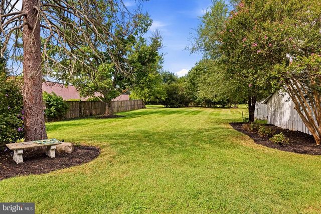 431 S KING ST, Leesburg, VA 20175