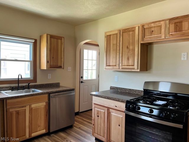 105 Church Street, Weirton, WV 26062