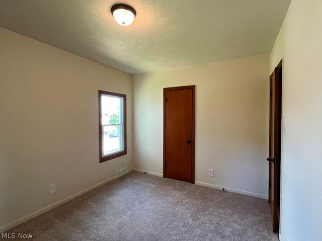105 Church Street, Weirton, WV 26062
