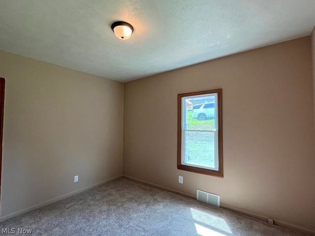 105 Church Street, Weirton, WV 26062