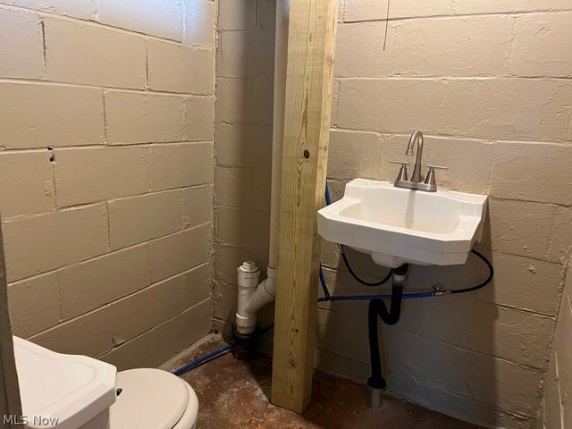 105 Church Street, Weirton, WV 26062