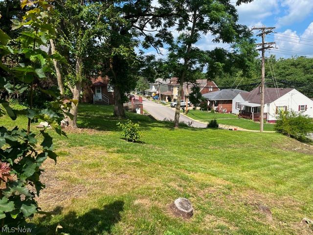 105 Church Street, Weirton, WV 26062