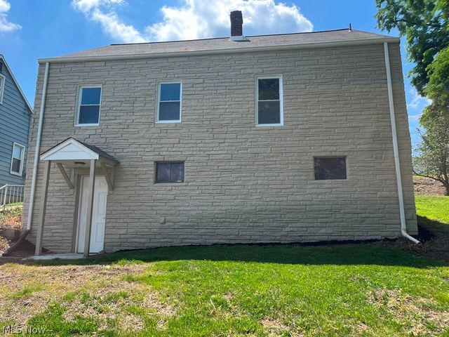 105 Church Street, Weirton, WV 26062