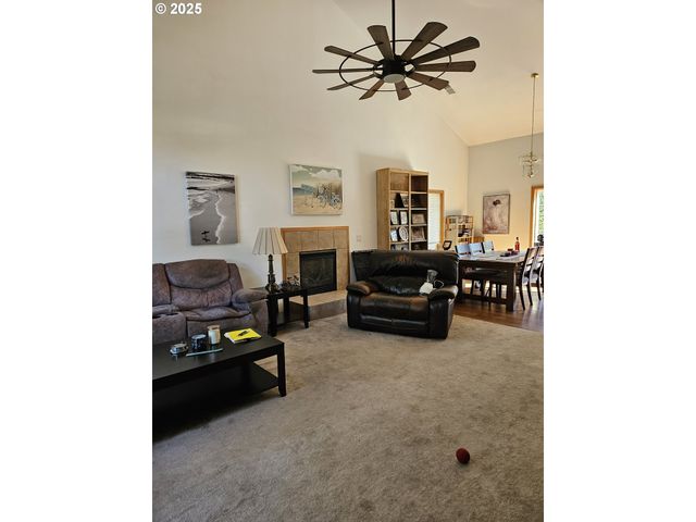 510 Ne YAMHILL St, Sheridan, OR 97378