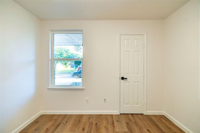 10907 Sharpview Drive, Houston, TX 77072