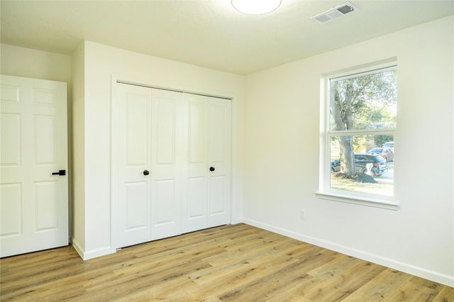 10907 Sharpview Drive, Houston, TX 77072