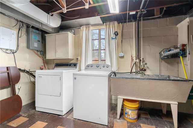 1425 Junior Drive, Baldwin Boro, PA 15227