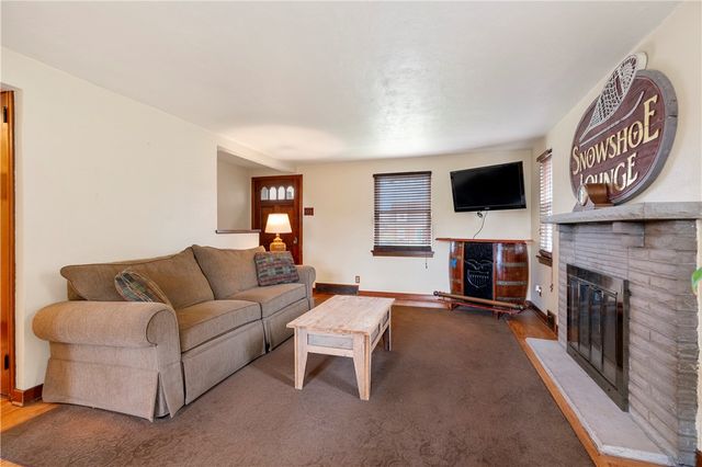 1425 Junior Drive, Baldwin Boro, PA 15227