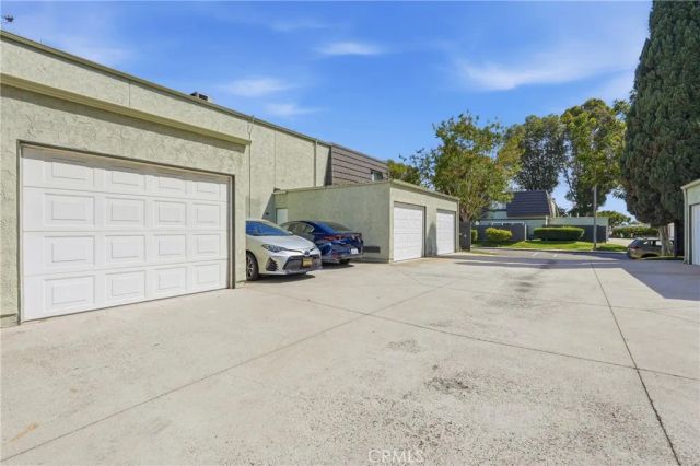 1646 Iowa C, Costa Mesa, CA 92626