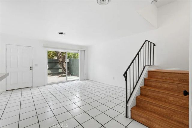 1646 Iowa C, Costa Mesa, CA 92626