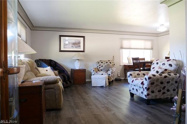 5981 Northview Drive, Seven Hills, OH 44131