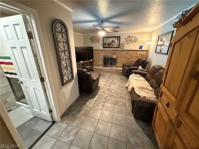 5981 Northview Drive, Seven Hills, OH 44131