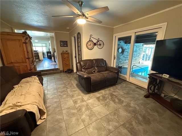 5981 Northview Drive, Seven Hills, OH 44131