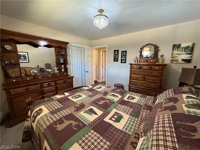 5981 Northview Drive, Seven Hills, OH 44131