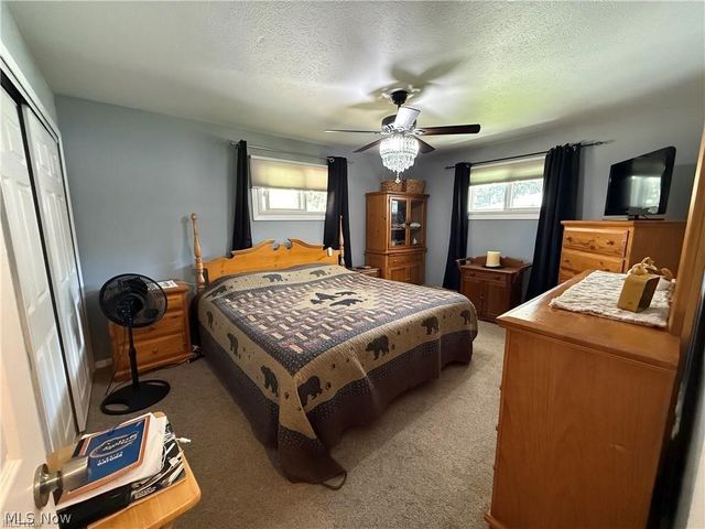 5981 Northview Drive, Seven Hills, OH 44131