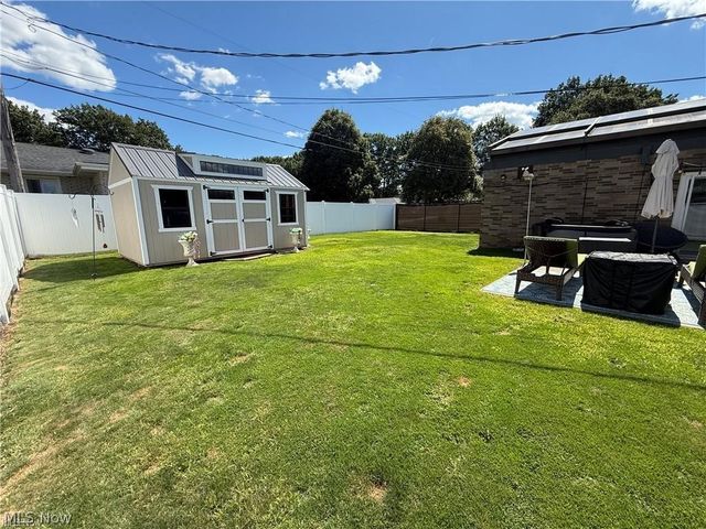 5981 Northview Drive, Seven Hills, OH 44131