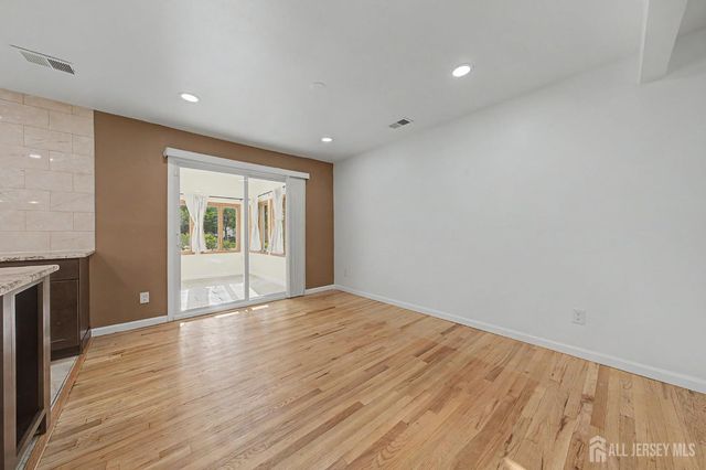 41 Montclair Avenue, Edison, NJ 08820
