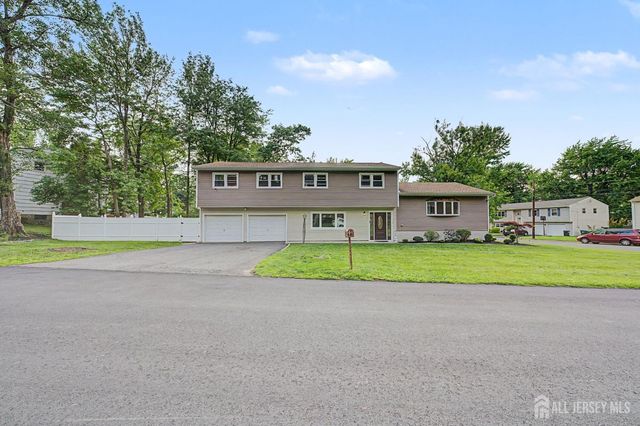 41 Montclair Avenue, Edison, NJ 08820