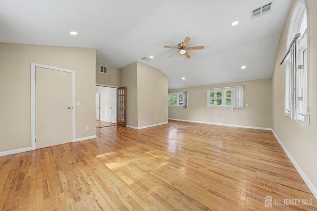 41 Montclair Avenue, Edison, NJ 08820