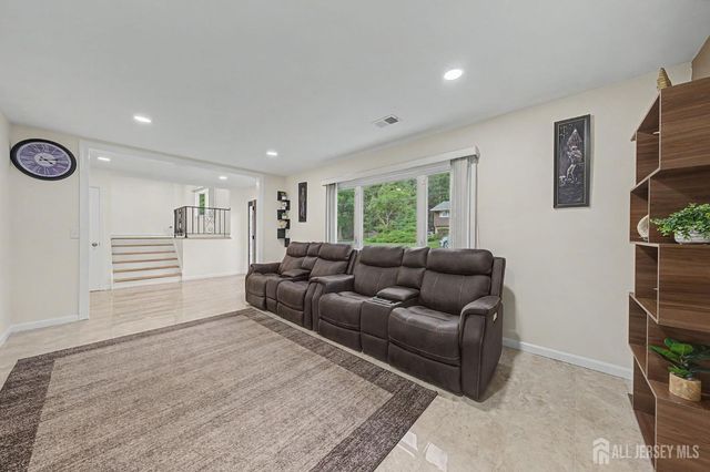 41 Montclair Avenue, Edison, NJ 08820