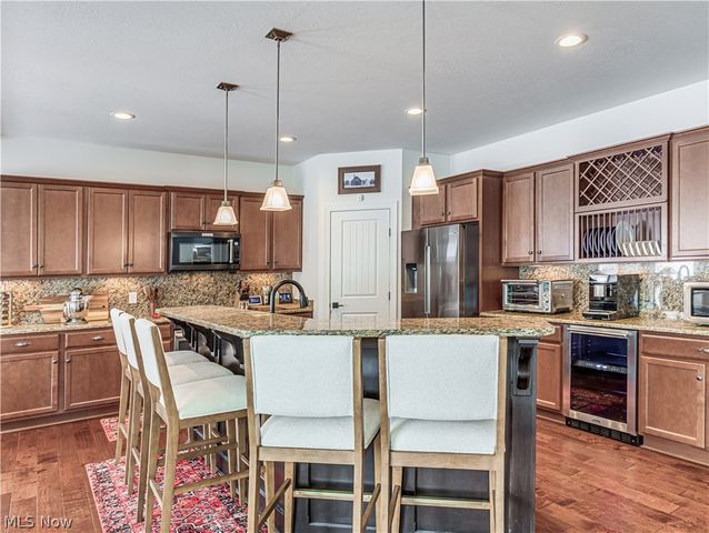 971 Montford Circle, Uniontown, OH 44685