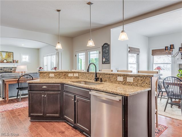 971 Montford Circle, Uniontown, OH 44685