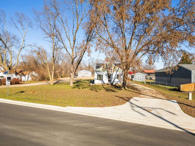 4265 Lafayette Road, Evansdale, IA 50707