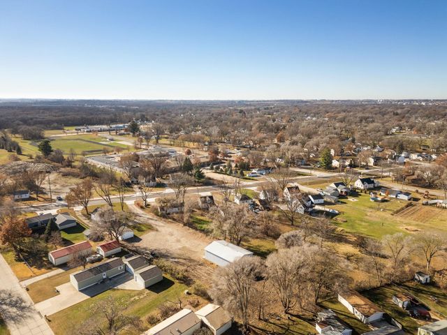 4265 Lafayette Road, Evansdale, IA 50707