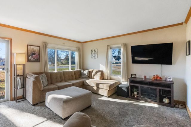 4265 Lafayette Road, Evansdale, IA 50707