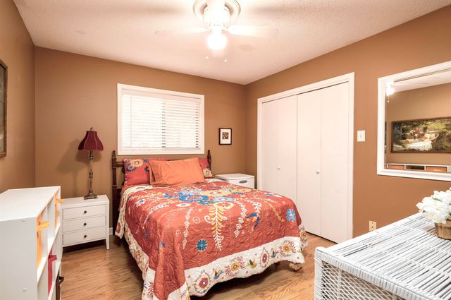 2193 WOODRUFF DR, Germantown, TN 38138