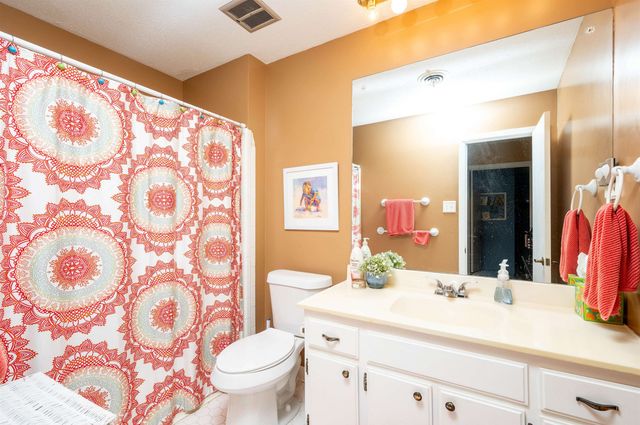 2193 WOODRUFF DR, Germantown, TN 38138