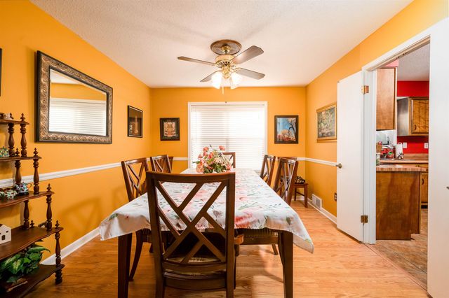 2193 WOODRUFF DR, Germantown, TN 38138