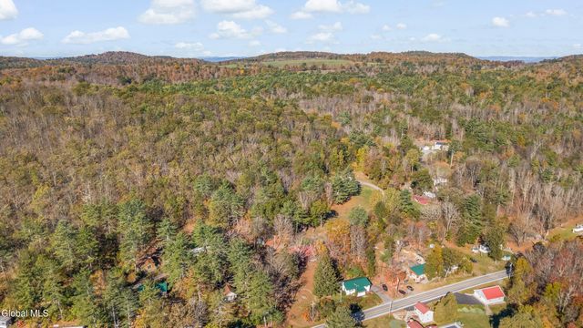 28 Lemaire Way, Argyle, NY 12809