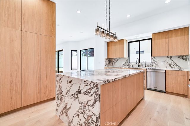 13838 Milbank Street, Sherman Oaks, CA 91423