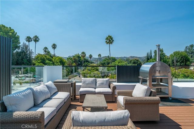 13838 Milbank Street, Sherman Oaks, CA 91423