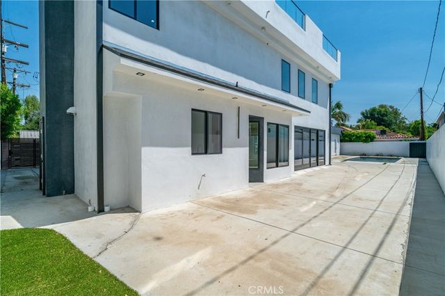 13838 Milbank Street, Sherman Oaks, CA 91423