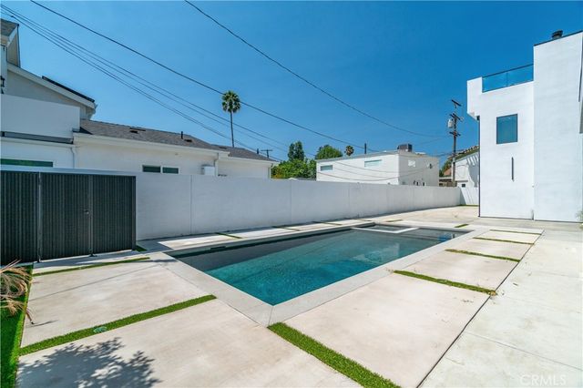 13838 Milbank Street, Sherman Oaks, CA 91423