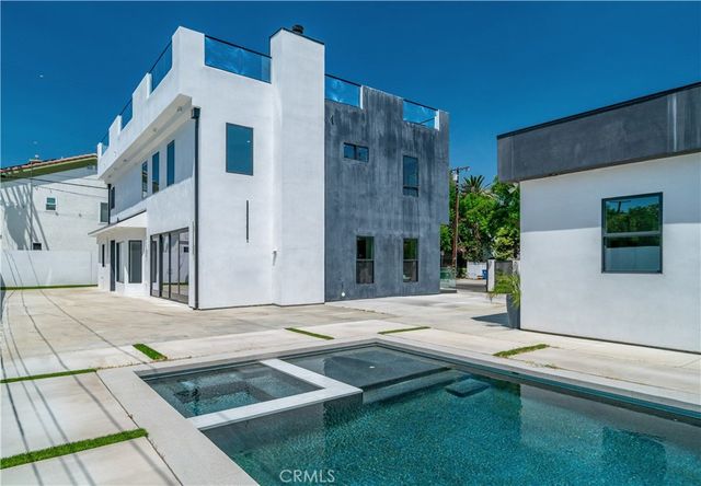 13838 Milbank Street, Sherman Oaks, CA 91423