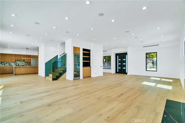 13838 Milbank Street, Sherman Oaks, CA 91423