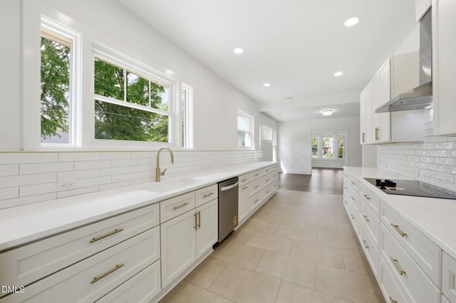 611 W Pearsall Street, Dunn, NC 28334