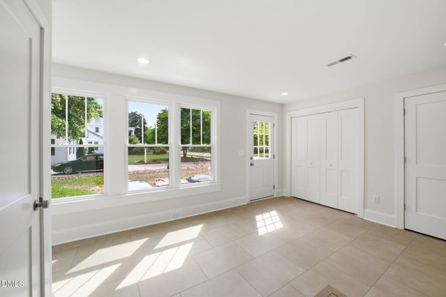 611 W Pearsall Street, Dunn, NC 28334
