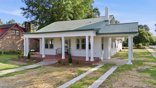 611 W Pearsall Street, Dunn, NC 28334
