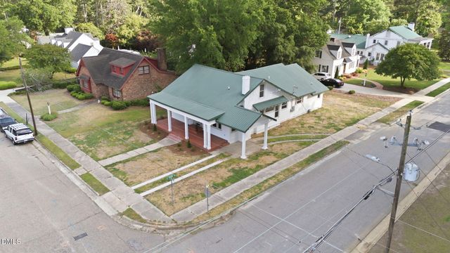 611 W Pearsall Street, Dunn, NC 28334