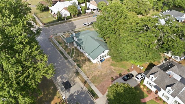 611 W Pearsall Street, Dunn, NC 28334