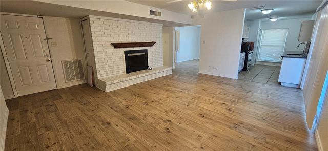 1900 Apple Valley Road, Plano, TX 75023