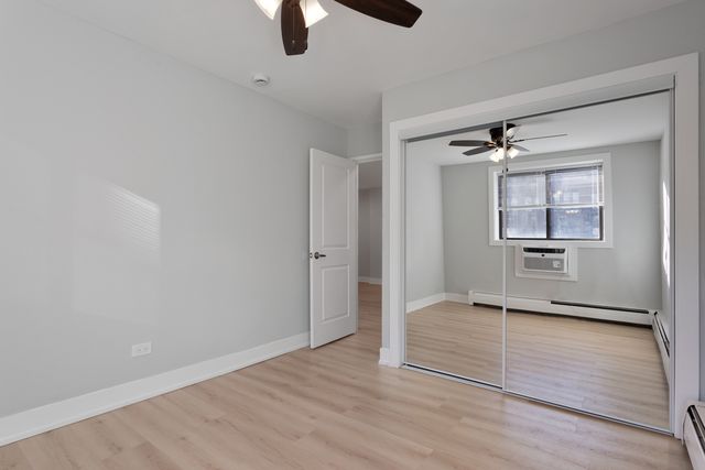 6758 N Sheridan Avenue 235, Chicago, IL 60626