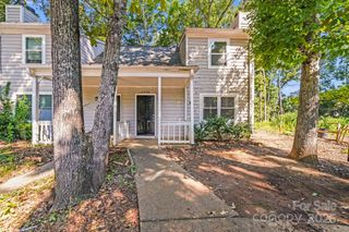 6226 Spanish Oak Road, Charlotte, NC 28227