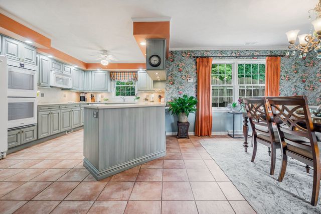 1400 Thomas Cir, Cookeville, TN 38506